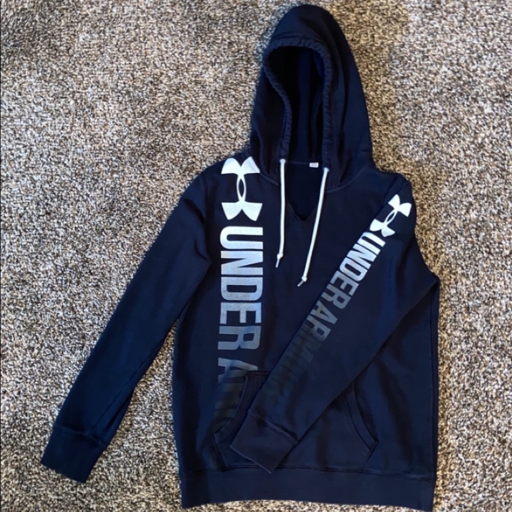 Under Amor sweatshirt